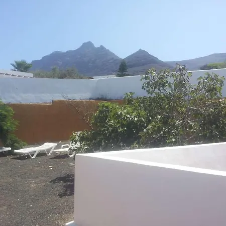 Sleeps 4 Wifi Famara
